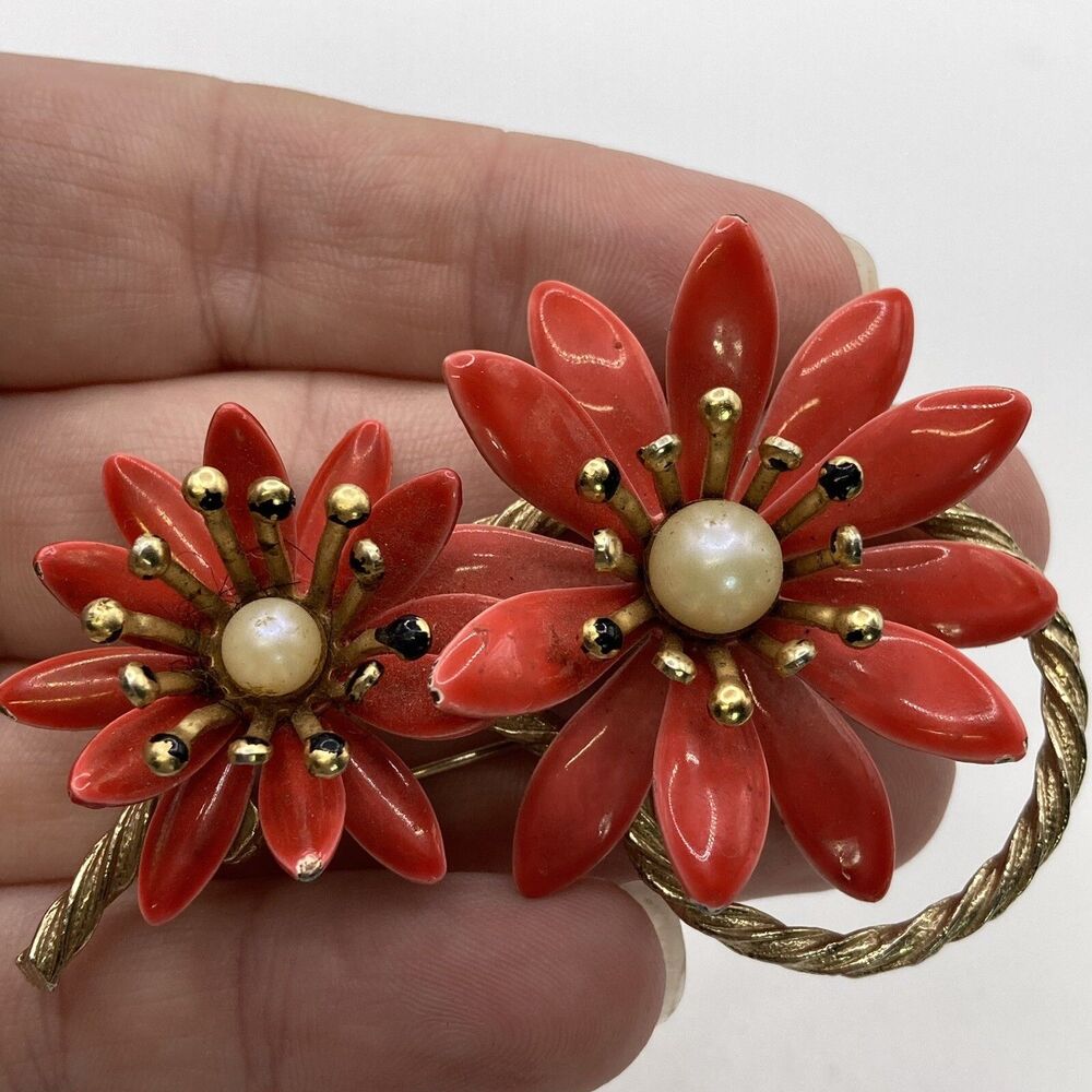 VTG 1960's Signed Judy Lee Red/orange Enamel Flower Brooch.